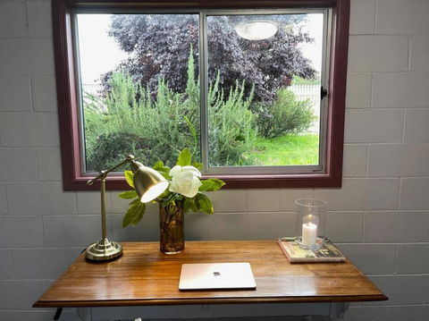 MAGNOLIA HOUSE ON THE CREEK - STANTHORPE - Accommodation Yamba 3