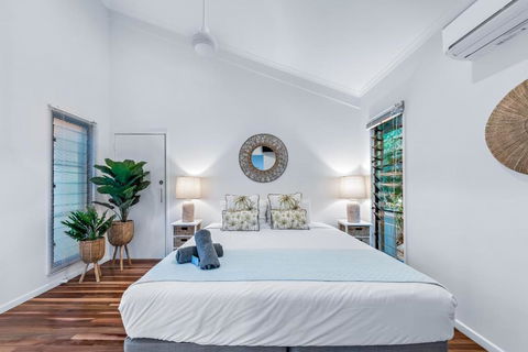 MANDALAY ESCAPE, SECLUSION & SERENITY WITH A POOL - Accommodation Yamba 3