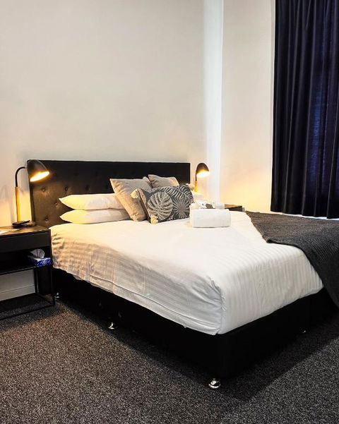 Manjimup Hotel - Accommodation Yamba 1