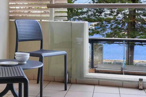 MAN54 -Manly Magic Waterfront Retreat With Gym & Sauna - Accommodation Yamba 0
