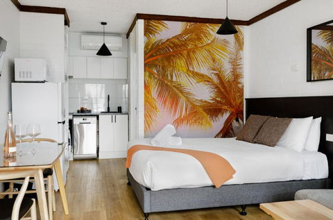M Hotel - Accommodation Yamba 1