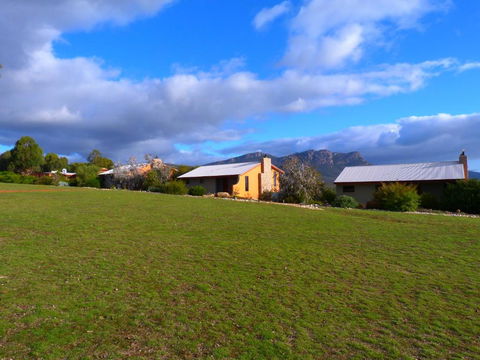 Meringa Springs - Accommodation Yamba 2