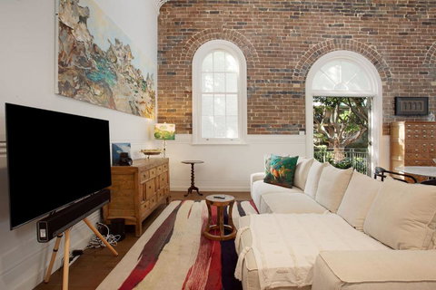 Mezzanine Magic, Bondi Junction - Accommodation Yamba 2
