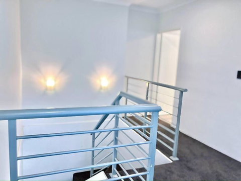 Modern Double-Story Abode A Scarborough Delight - Accommodation Yamba 1