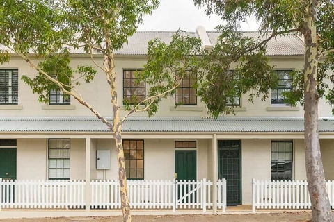 Modern Heritage Home Stunning Bridge Views - Accommodation Yamba 0