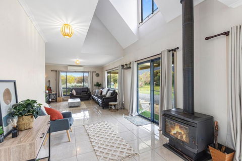 Morningside Farm House With Mountian Views... - Accommodation Yamba 3
