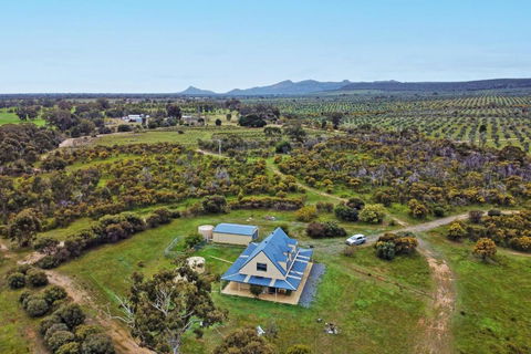 Morningside Farm House With Mountian Views... - Accommodation Yamba 1