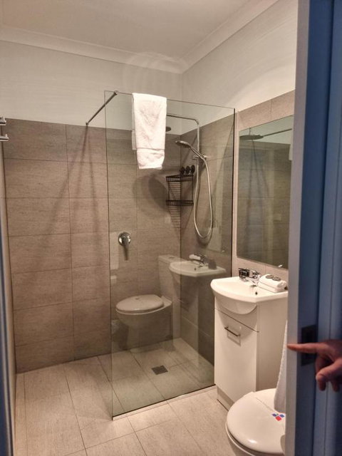 Myrtleford Hotel - Accommodation Yamba 3
