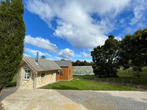 NEST- Luxury Vineyard Accommodation - Accommodation Yamba 3