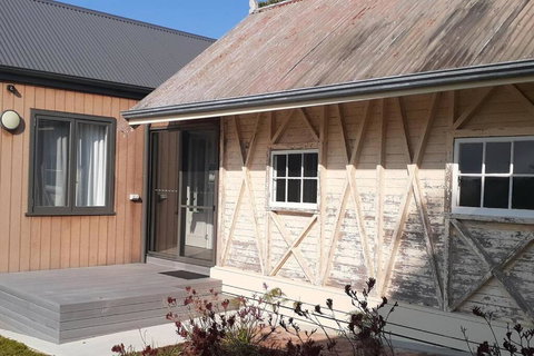 NEST- Luxury Vineyard Accommodation - Accommodation Yamba 2