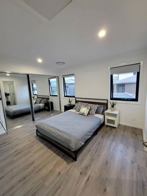 New 5 Bedroom House In Rousehill - Accommodation Yamba 1