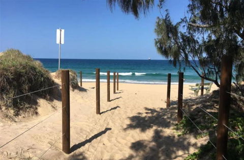 NEW Upmarket OCEAN 3Bed 2Bath Unit - 250m 2 BUDDINA BEACH! - Accommodation Yamba 2