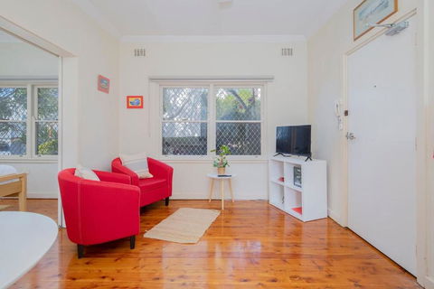 Newcastle Nook - Convenient Comforts In The CBD - Accommodation Yamba 2