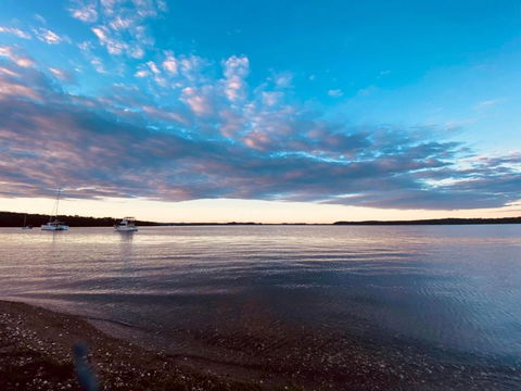 New Property Seabreeze Bungalow - Lakeview Sunset Delight At Sunshine On Lake Macquarie - Accommodation Yamba 0