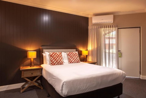 Nightcap At Archer Hotel - Accommodation Yamba 0