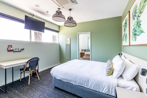 Nightcap At Commercial Hotel - Accommodation Yamba 3