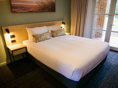 Nightcap At Hinterland Hotel Nerang - Accommodation Yamba 2