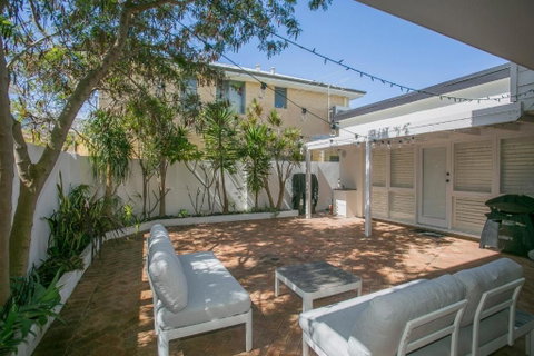 NOR214 - Northstead Coastal Charm - Accommodation Yamba 0