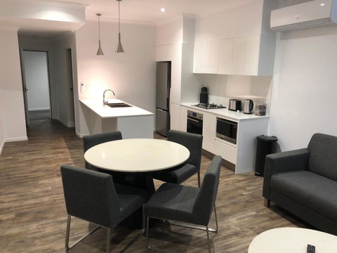 Nouveau On Young - Accommodation Yamba 1