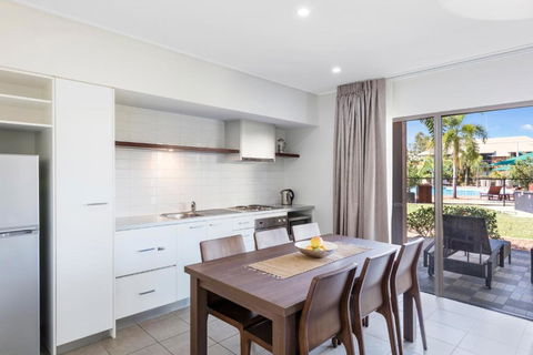 Oaks Cable Beach Resort - Accommodation Yamba 3