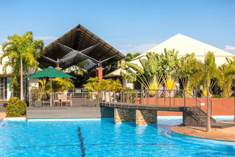 Oaks Cable Beach Resort - Accommodation Yamba 0