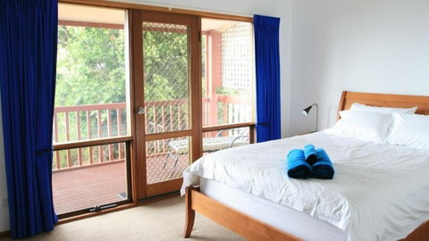 Ocean Blue KI. Absolute Ocean Front, Free WiFi - Accommodation Yamba 1