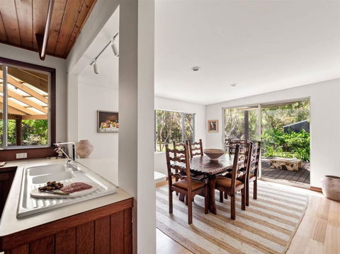 Orchard Homestead Countryside Retreat - Accommodation Yamba 2