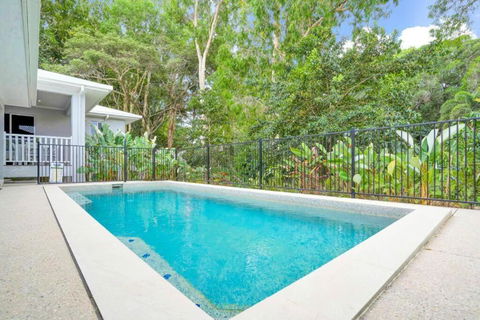 Palm Cove Studio Apartments - Accommodation Yamba 0