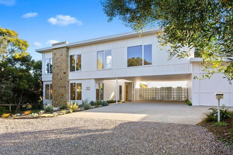 Palm Springs Hideaway - Accommodation Yamba 3