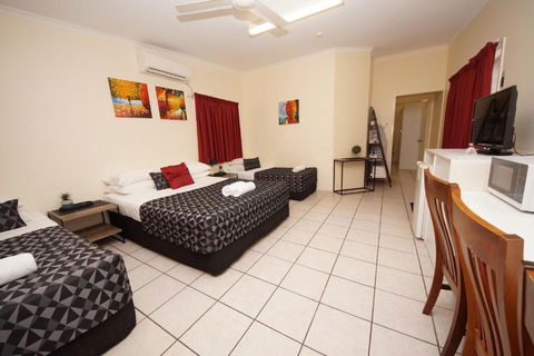 Parkside Motel Ayr - Accommodation Yamba 1