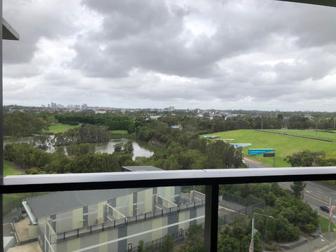 Parkview Modern Apartment W Parking @ Olympic Park - Accommodation Yamba 3