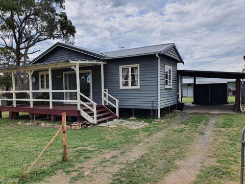 Parlour Mountain Cottage - Accommodation Yamba 0