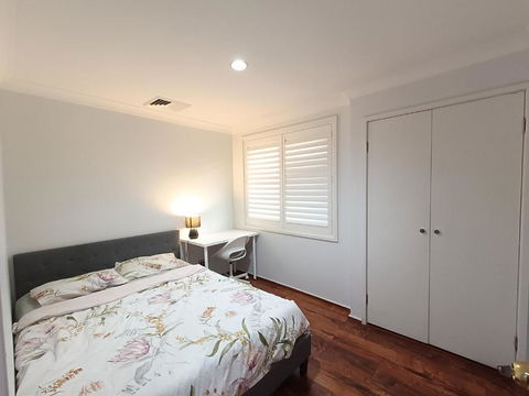 Peaceful Room In Modern Baulkham Hills Home - BH3 - Accommodation Yamba 0