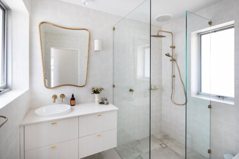 Pearl, Designer Beachfront Retreat, Semaphore Park - Accommodation Yamba 2