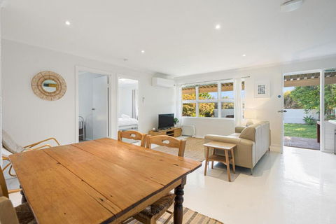 Peaceful Seaside Cottage - Accommodation Yamba 2