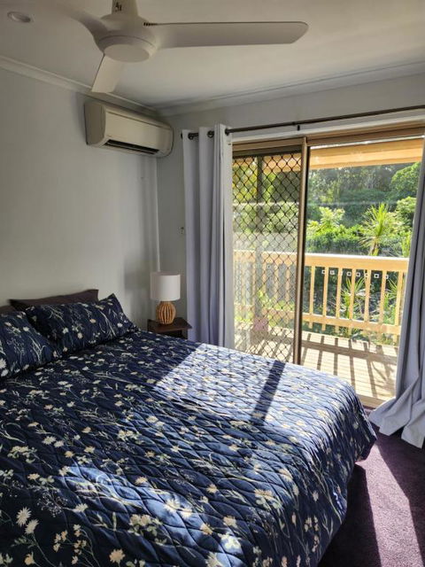 Poinciana Room - Accommodation Yamba 0