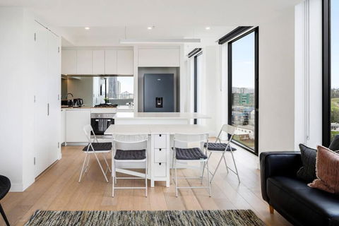 Perfect Haven In Spring Hill 2B1B And Parking - Accommodation Yamba 1
