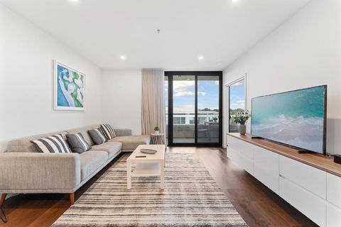 Perfect Location 1-Bed With Balcony, BBQ & Parking - Accommodation Yamba 0