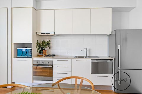 Perfect Penthouse - WiFi Included - Accommodation Yamba 3