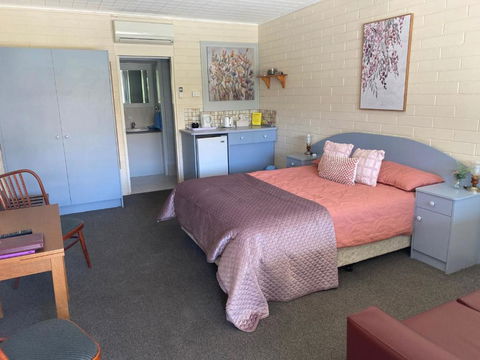 Peterborough Motel - Accommodation Yamba 1