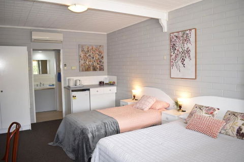 Peterborough Motel - Accommodation Yamba 0