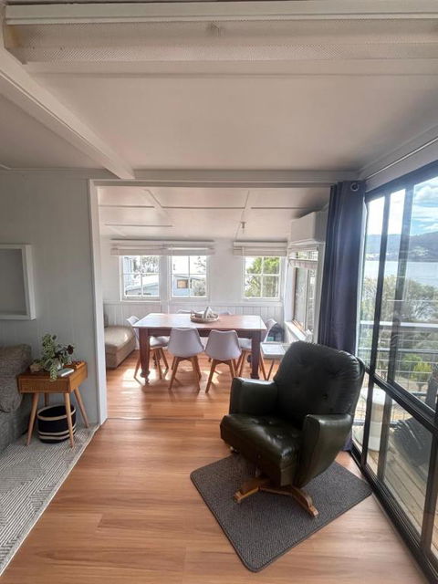 Pine Cottage - Accommodation Yamba 0