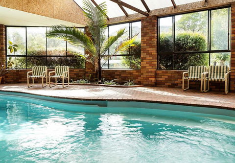 Pinnacle Holiday Lodge - Accommodation Yamba 0