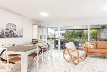 Pippi Sands LJHooker Yamba with Accommodation Yamba