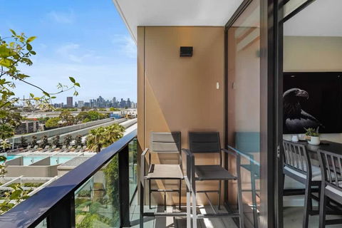 PM Residences - Modern Luxury 2BR Apt W Parking - Accommodation Yamba 3