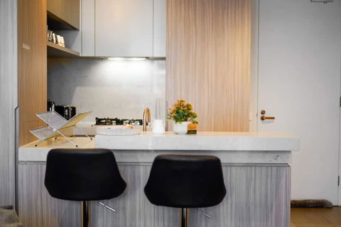 PM Residences - Modern Luxury 2BR Apt W Parking - Accommodation Yamba 2