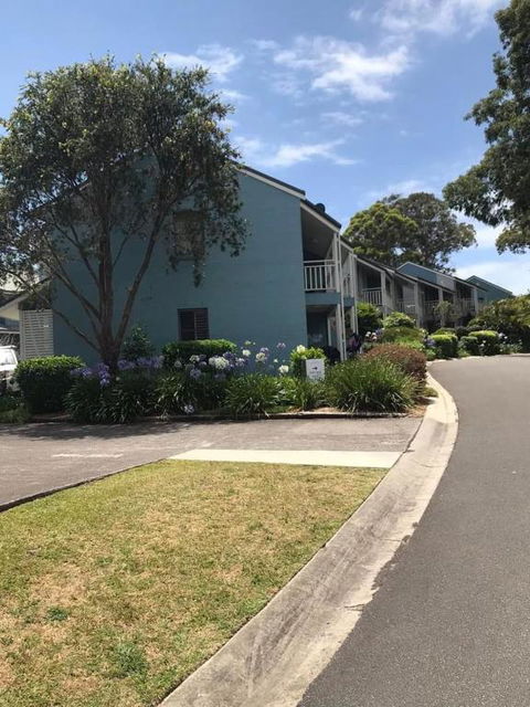 Poppies Lakeview Terrace - 2 Bedroom - Accommodation Yamba 1