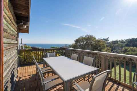 Port Philip Panorama - Bayview Retreat And Pool Bliss - Accommodation Yamba 1