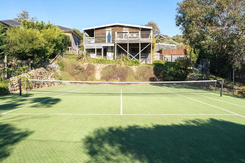 Port Philip Panorama - Bayview Retreat And Pool Bliss - Accommodation Yamba 3