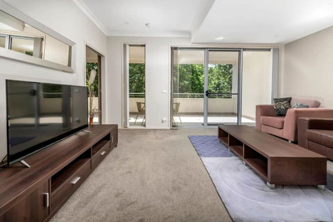 Quiet Apartment In Braddon ACT - Accommodation Yamba 3